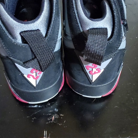 Sneakers - Picture 4 of 6